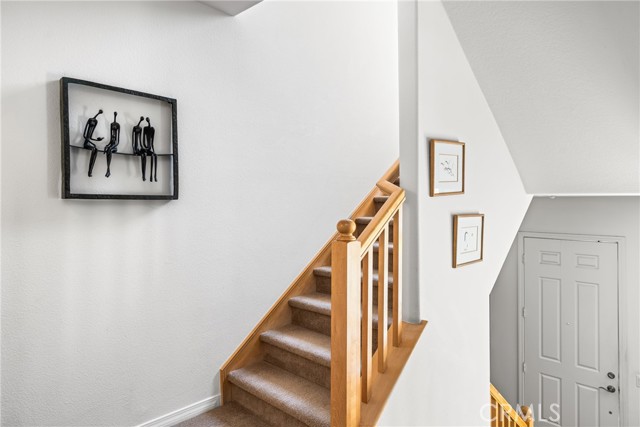 92 Chula Vista, Irvine CA: https://media.crmls.org/medias/fbe61cd4-fda8-4438-95fb-c1cf137c293c.jpg