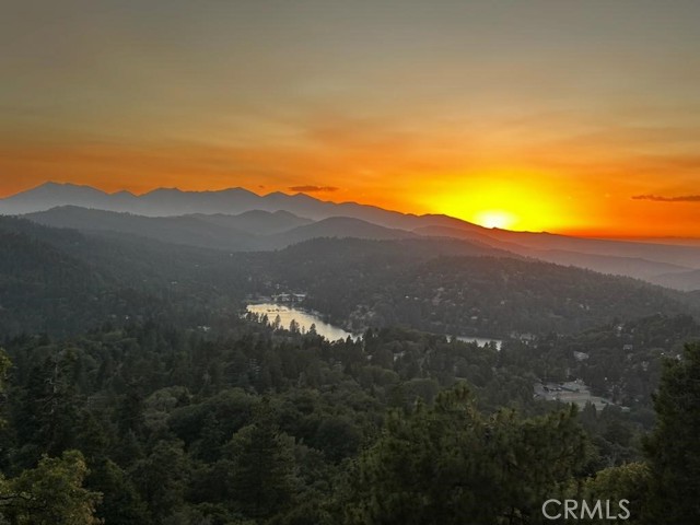 Detail Gallery Image 2 of 44 For 816 Chamois Dr, Crestline,  CA 92325 - 3 Beds | 2/1 Baths
