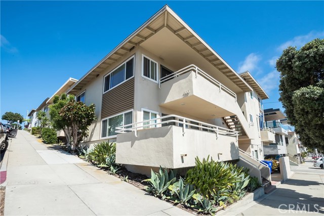 200 15th Street, Manhattan Beach, California 90266, 7 Bedrooms Bedrooms, ,6 BathroomsBathrooms,For Sale,15th,SB20077177