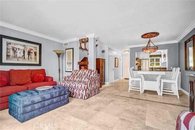 5927 E Creekside Avenue, Orange CA: https://media.crmls.org/medias/fbe752f0-beaa-41ff-8a0f-053bce482983.jpg