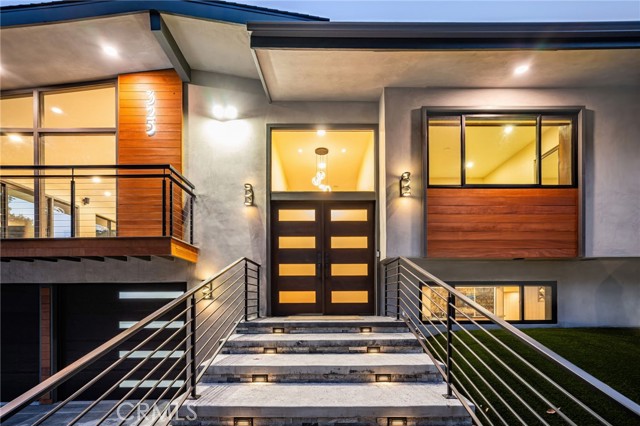 325 N Madison Avenue, Monrovia CA: https://media.crmls.org/medias/fbe94873-afbf-40ee-8ea2-d91f2701a3ad.jpg