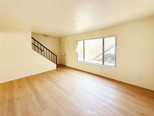 Detail Gallery Image 6 of 37 For 18301 Patterson Lane #3,  Huntington Beach,  CA 92646 - 2 Beds | 1/1 Baths