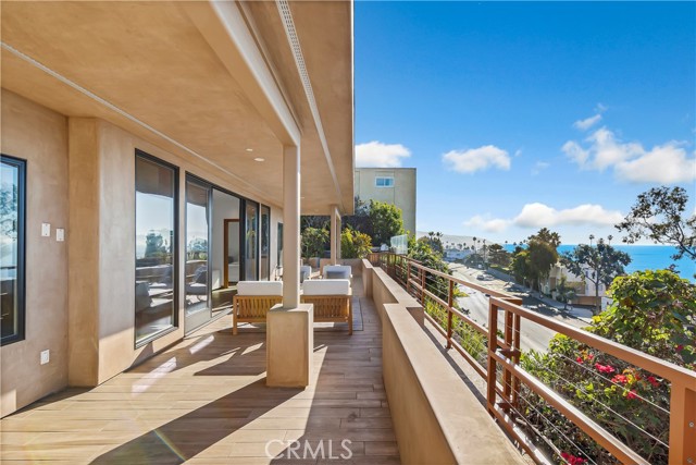 Detail Gallery Image 32 of 42 For 206 Grandview St, Laguna Beach,  CA 92651 - 3 Beds | 3 Baths