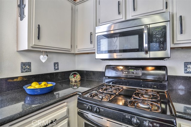 Image 14 of 64 For 7331 Belpine Place 31