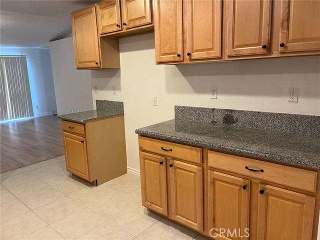 Detail Gallery Image 8 of 29 For 26577 Windjammer Ln, Helendale,  CA 92342 - 4 Beds | 2 Baths
