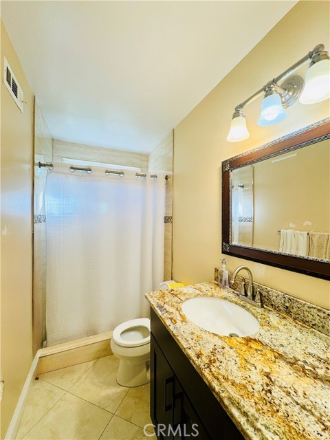 Detail Gallery Image 15 of 19 For 20392 Running Springs Ln, Huntington Beach,  CA 92646 - 4 Beds | 3 Baths