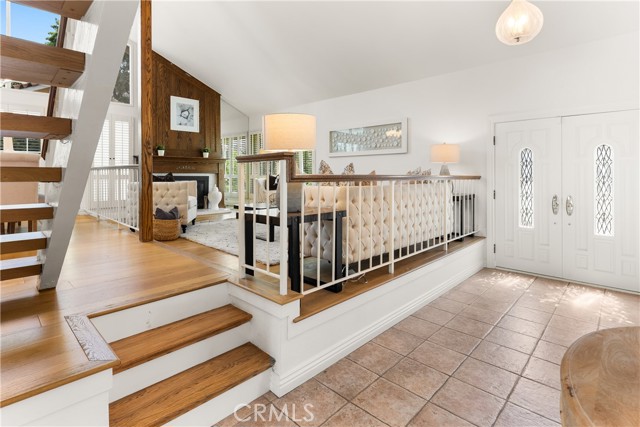23721 Sarda Road, Valencia CA: https://media.crmls.org/medias/fbeb65a7-3edb-4082-8184-241892209fdf.jpg