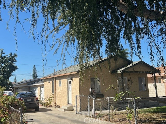 15533 VIRGINIA AVE, Paramount CA: https://media.crmls.org/medias/fbebad83-9d8f-47a0-9e1e-4540ccd079e3.jpg