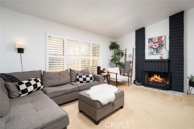 Image 5 of 39 For 5022 Burnaby