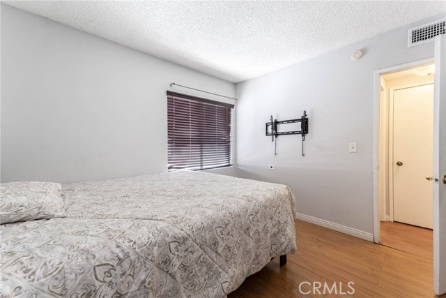Detail Gallery Image 22 of 33 For 9906 Owensmouth Ave #16,  Chatsworth,  CA 91311 - 3 Beds | 3 Baths