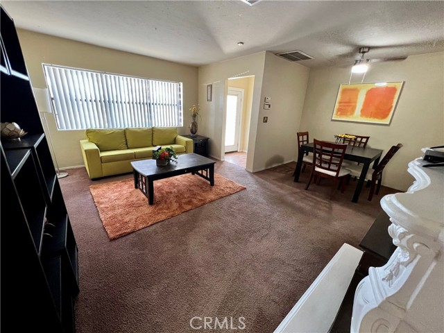 Detail Gallery Image 6 of 7 For 3112 W Avenue N #B,  Palmdale,  CA 93551 - 2 Beds | 1 Baths