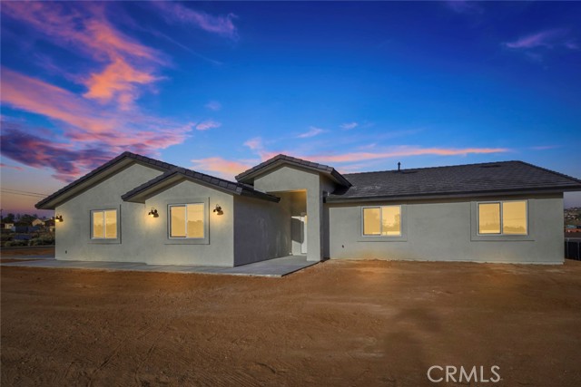 Detail Gallery Image 1 of 1 For 9435 Mesa Vista St, Apple Valley,  CA 92308 - 4 Beds | 2 Baths