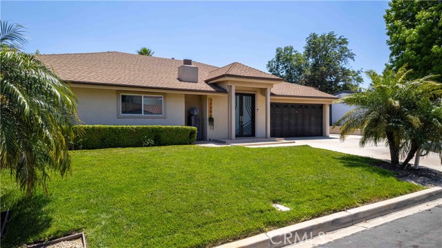 17206 Nugent Place, Granada Hills CA: https://media.crmls.org/medias/fbf0b93a-95ec-4ba0-9260-0b1ef6608d0f.jpg