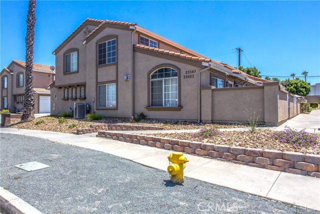 Detail Gallery Image 3 of 30 For 25545 Prospect Ave, Loma Linda,  CA 92354 - 3 Beds | 3 Baths