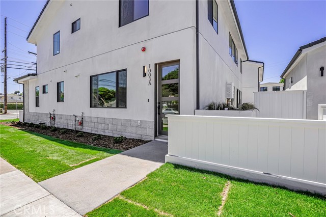 1003 S Prospect Ave, Redondo Beach CA: https://media.crmls.org/medias/fbf1b26d-25d1-4358-83d7-c005bd3af61a.jpg