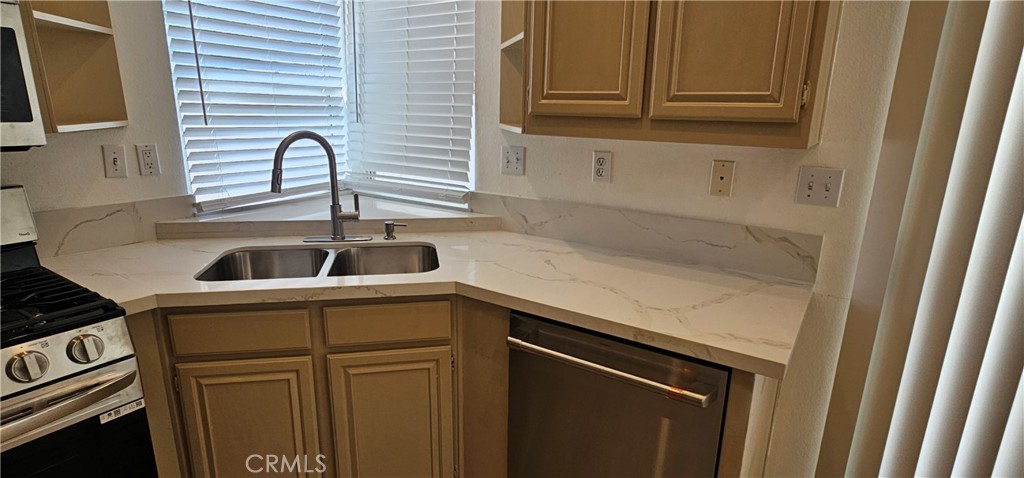 MLS #CV25220056 image #10