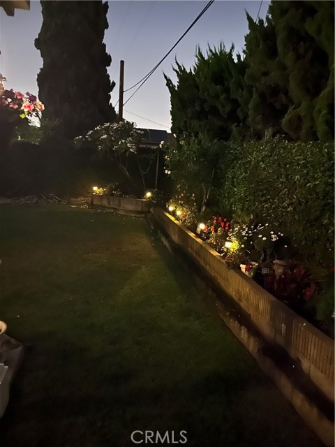 1802 W Harle Avenue, Anaheim CA: https://media.crmls.org/medias/fbf310f0-389f-42d2-ae3e-de36d9c0f347.jpg