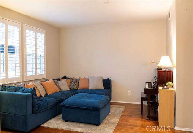 Detail Gallery Image 4 of 29 For 1800 E Lakeshore #1803,  Lake Elsinore,  CA 92530 - 3 Beds | 2/1 Baths