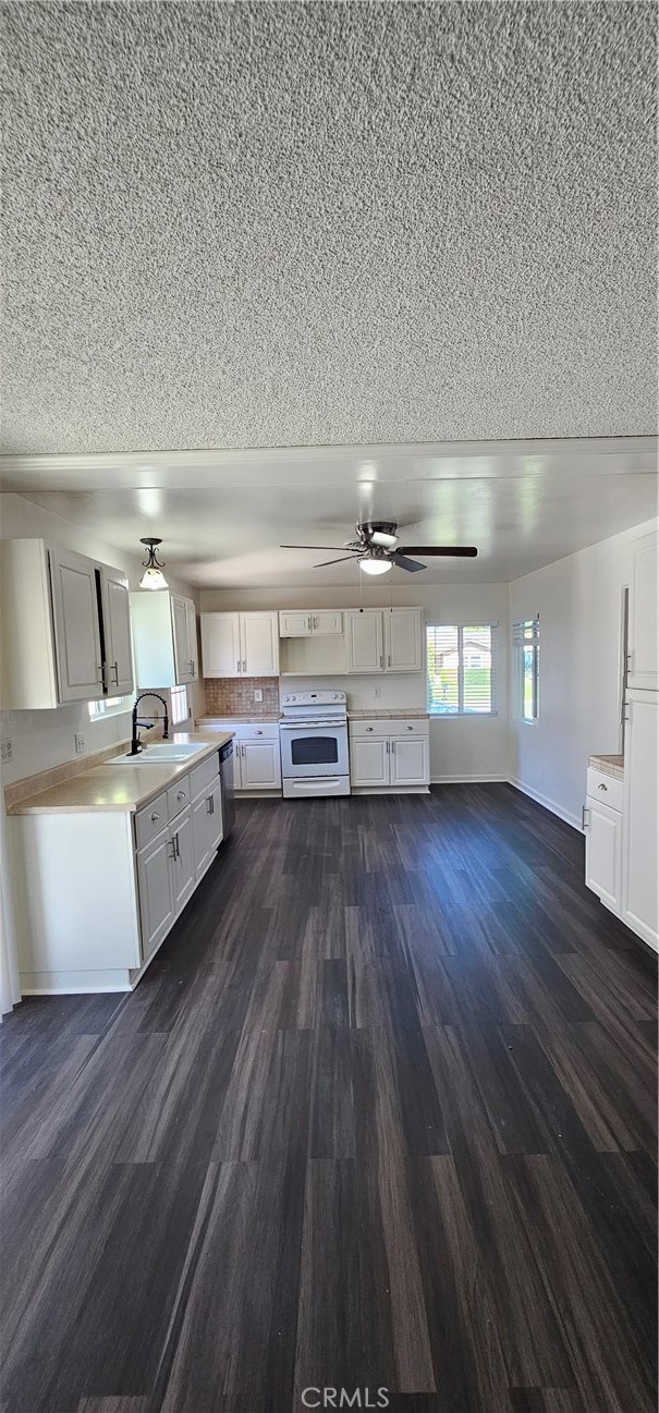 Detail Gallery Image 3 of 18 For 22743 Miriam, Grand Terrace,  CA 92313 - 3 Beds | 2 Baths