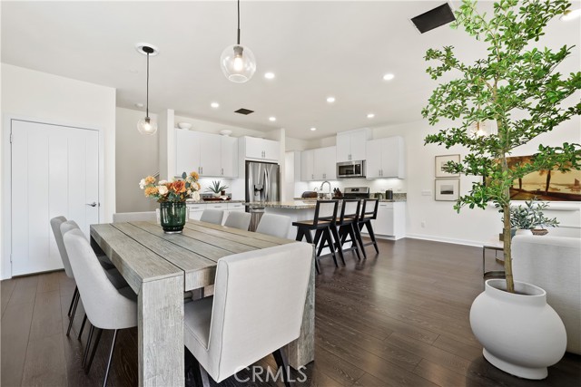 Detail Gallery Image 5 of 44 For 12 Prominence, Lake Forest,  CA 92630 - 3 Beds | 2/1 Baths