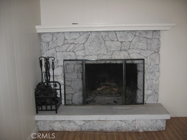 Detail Gallery Image 7 of 19 For 2756 Circle Dr, Running Springs,  CA 92382 - 2 Beds | 1/1 Baths