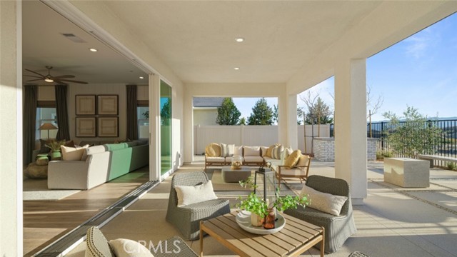 Detail Gallery Image 10 of 35 For 29409 via Diamante, Valencia,  CA 91354 - 3 Beds | 3/1 Baths