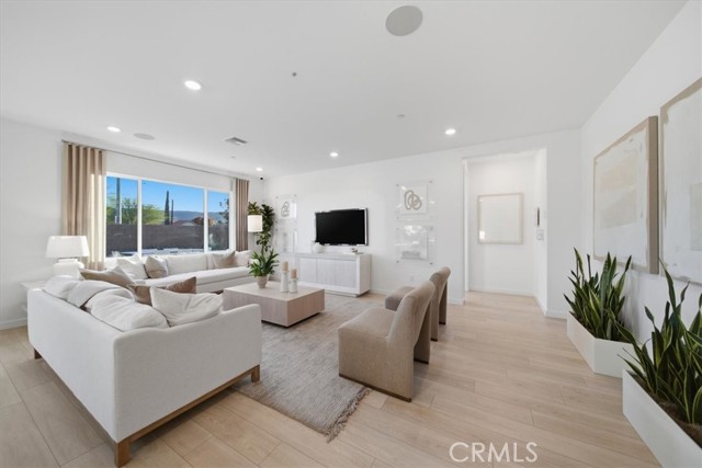 Detail Gallery Image 5 of 31 For 42955 Summer Ln, Lancaster,  CA 93536 - 3 Beds | 2 Baths