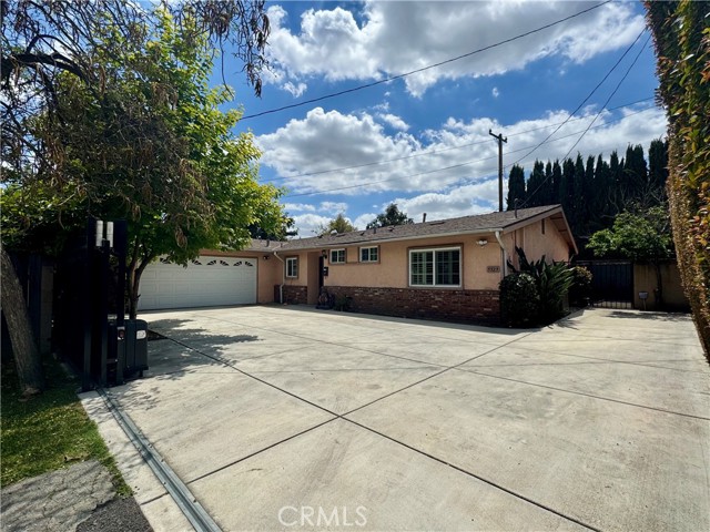 5323 Golden West Avenue, Temple City CA: https://media.crmls.org/medias/fbfa8ede-3c91-46e6-845d-f11bd462e595.jpg