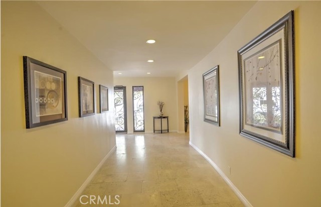 Detail Gallery Image 23 of 27 For 10645 Wilshire Bld #201,  Los Angeles,  CA 90024 - 2 Beds | 2 Baths