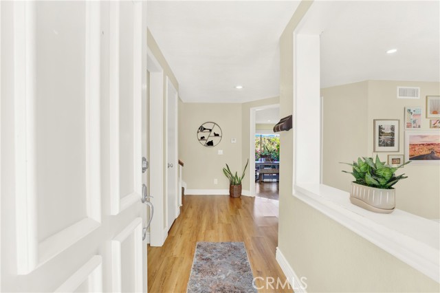 Detail Gallery Image 5 of 36 For 3 Autumn Hill Ln, Laguna Hills,  CA 92653 - 4 Beds | 2/1 Baths