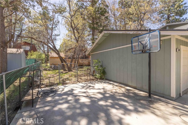 Detail Gallery Image 3 of 35 For 600 Moreno Ln, Sugarloaf,  CA 92386 - 4 Beds | 2 Baths