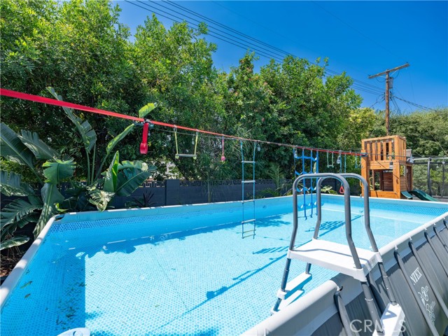 23664 Community Street, West Hills CA: https://media.crmls.org/medias/fbfbf6d0-a084-475c-9d59-f7e67e4724bc.jpg