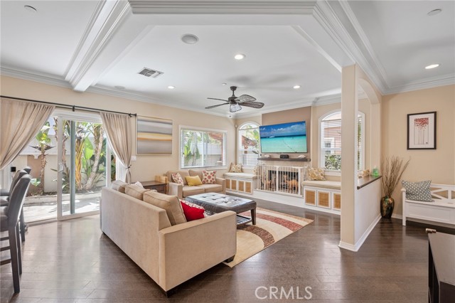 2226 Nelson Avenue, Redondo Beach, California 90278, 4 Bedrooms Bedrooms, ,2 BathroomsBathrooms,Residential,Sold,Nelson,SB22119985