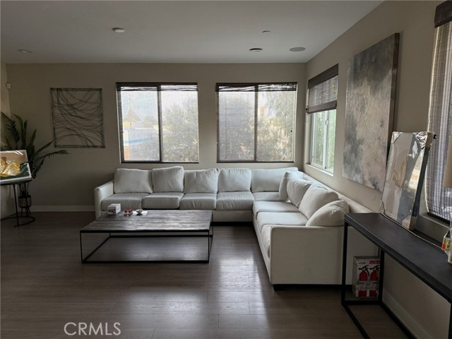 Detail Gallery Image 6 of 9 For 11080 Garvey, El Monte,  CA 91733 - 3 Beds | 3 Baths