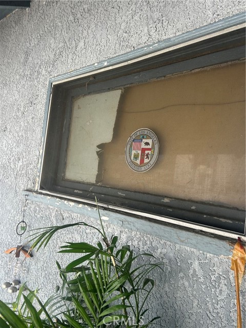 3878 E 1st Street, Los Angeles CA: https://media.crmls.org/medias/fbfca5ee-5f34-45ea-bd3b-eedf0324f125.jpg