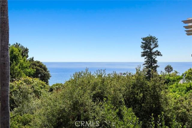 Detail Gallery Image 23 of 30 For 31402 Ocean View St, Laguna Beach,  CA 92651 - 3 Beds | 3/1 Baths