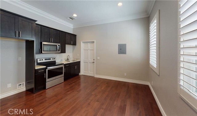 Detail Gallery Image 8 of 9 For 6029 Lily Rock Dr #2,  Fontana,  CA 92336 - 1 Beds | 1 Baths