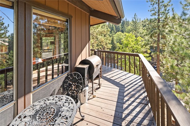 1281 Sand Canyon, Big Bear Lake CA: https://media.crmls.org/medias/fbfd834f-145d-4713-8788-4ca321f5dd8d.jpg