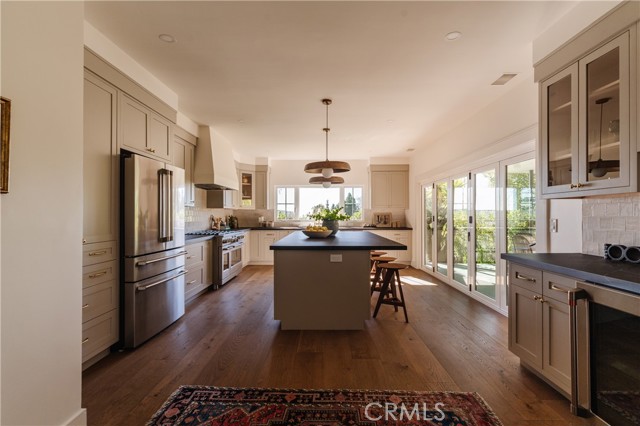 2201 N Hobart Boulevard, Los Angeles CA: https://media.crmls.org/medias/fbfd9d81-c32f-4ca9-9c8c-4e762dc515b1.jpg