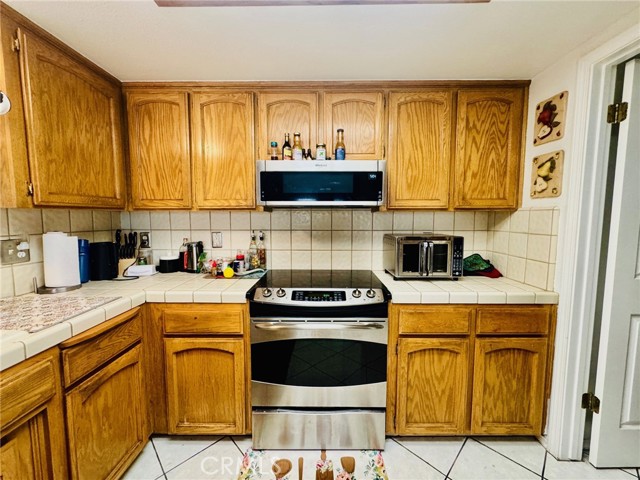 Detail Gallery Image 12 of 26 For 4189 W Providence Ave, Fresno,  CA 93722 - 3 Beds | 2 Baths