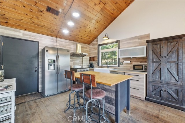 Detail Gallery Image 15 of 46 For 26355 Walnut Hills Dr Aka 276 Augusta Court, Lake Arrowhead,  CA 92352 - 3 Beds | 2/1 Baths