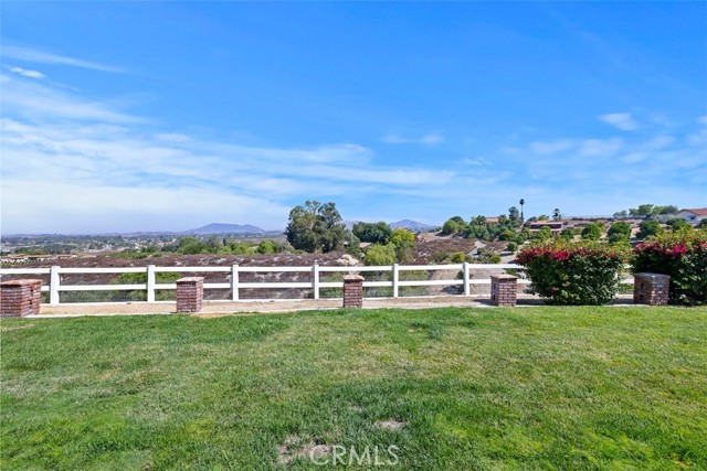 40951 PARADO DEL SOL DR, Temecula CA: https://media.crmls.org/medias/fbff51cb-a580-47e8-849d-0bebd52707e7.jpg