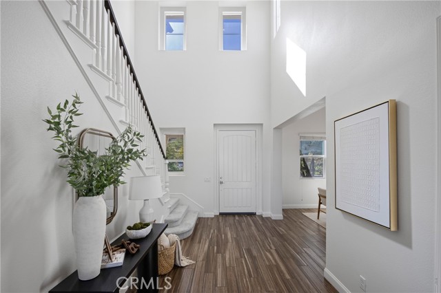 Detail Gallery Image 8 of 64 For 24910 Old Stone Way, Stevenson Ranch,  CA 91381 - 5 Beds | 5 Baths