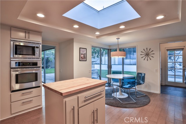 315 Teasdale Drive, Claremont CA: https://media.crmls.org/medias/fc002194-28cc-4640-a7ec-0fb64032ac20.jpg
