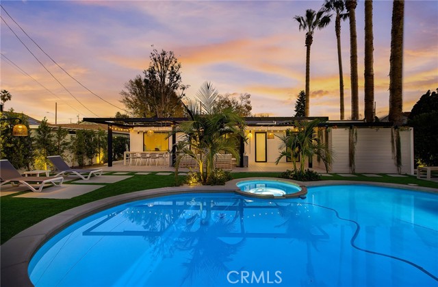 Detail Gallery Image 17 of 72 For 8161 Encino Ave, Northridge,  CA 91325 - 4 Beds | 3 Baths