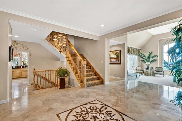 10302 Broadview Place, North Tustin CA: https://media.crmls.org/medias/fc00538f-0d24-4ae3-b1c9-e5695722bff9.jpg