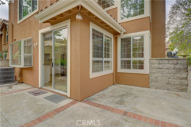 22 Matisse Circle, Aliso Viejo CA: https://media.crmls.org/medias/fc01a784-bfba-4435-9dcc-5ee072cdeba9.jpg