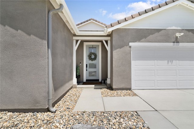 Detail Gallery Image 3 of 43 For 32336 Parker St, Menifee,  CA 92584 - 5 Beds | 3/1 Baths