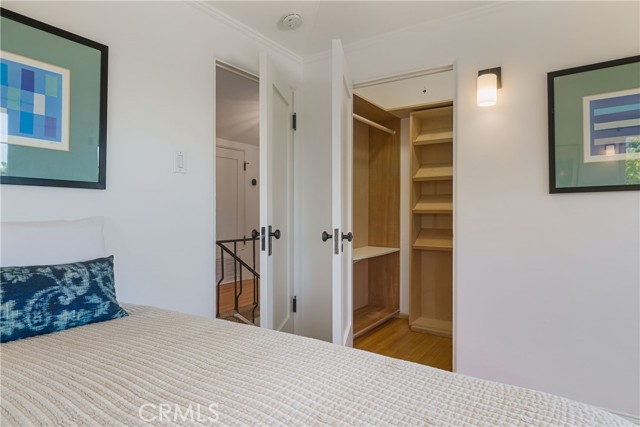 516 E Stocker Street, Glendale CA: https://media.crmls.org/medias/fc028033-2df3-4b47-ac62-0839d96c2d15.jpg