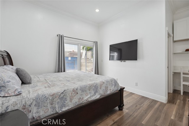 5254 Don Pio Drive, Woodland Hills CA: https://media.crmls.org/medias/fc02e4ff-edd1-4b12-bb61-da0cd09fe7c5.jpg